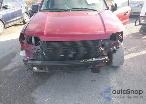 2007 Ford Escape Xlt/Xlt Sport z USA, uszkodzony, nr VIN 1FMYU03157KC04993